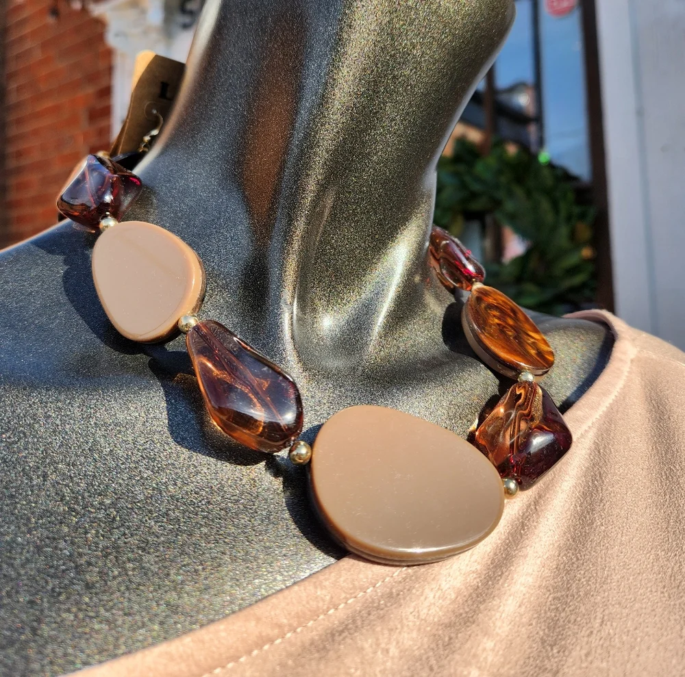 🤎Elegant Brown & Ambertone🤎 Statement Necklace with Earrings Set- Reversible. - Picture 6 of 16